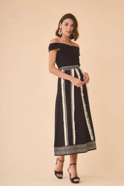 Coosy Total look | Faldas*FALDA CONDESANEGRO